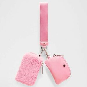🆕- Lululemon Dual Pouch Wristlet
Plush Fleece Pink Tide